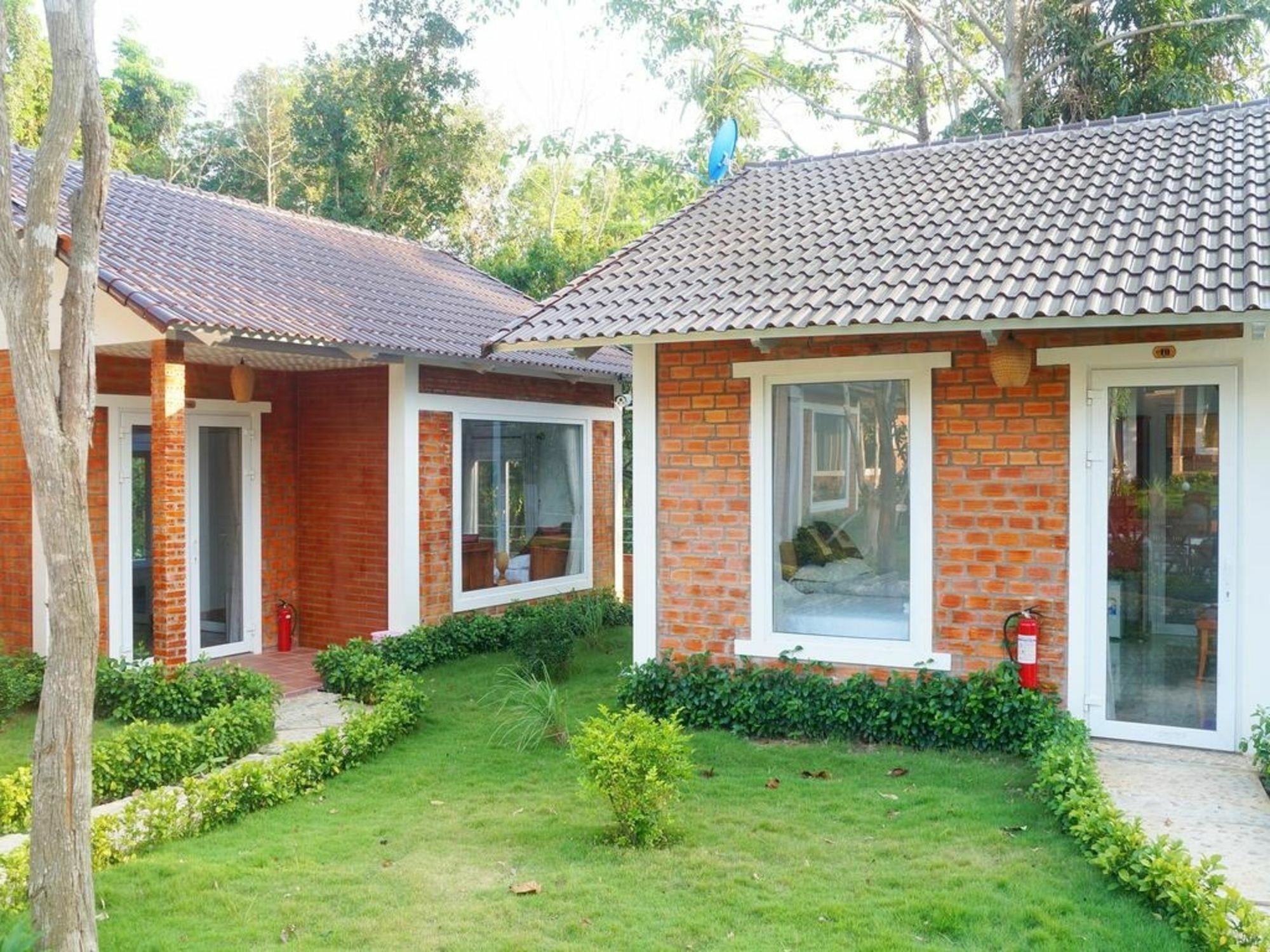Her Bungalow Дуонг-Донг Экстерьер фото
